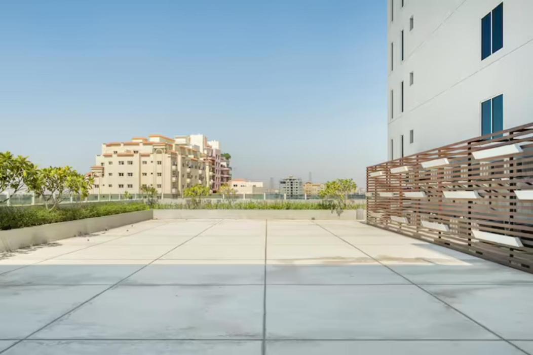 Modelux Tower 1 Apartment Dubai Exterior photo